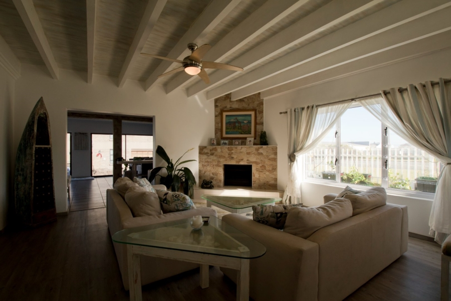4 Bedroom Property for Sale in Outeniqua Strand Western Cape